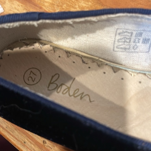 Boden Little Girls Navy blue Velvet flats with gold heart & star sequin size 27 - Picture 9 of 9